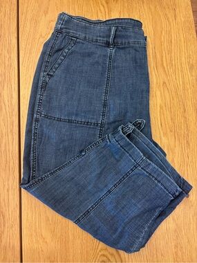 Lane Bryant Blue Denim Capris - Casual Stretch